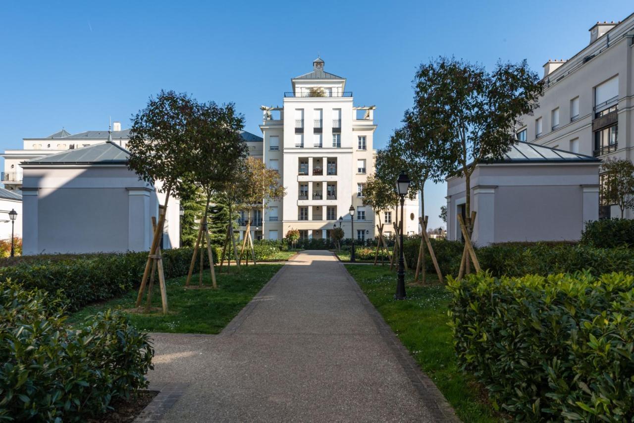 Belvédère Disneyland BMYGUEST Serris Exterior foto